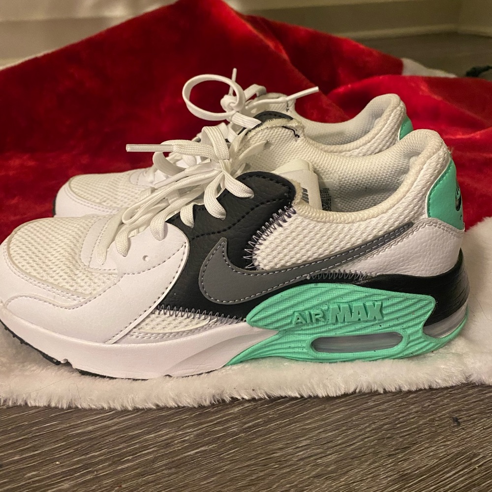 Women’s Nike AirMax